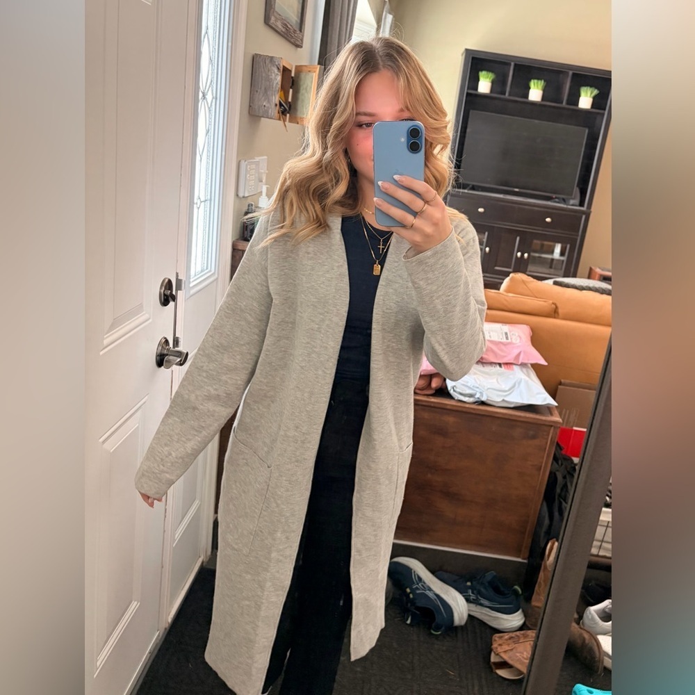Aritzia Long relaxed cardigan